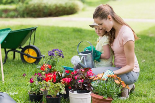 Garden hedge care and tidy landscaping in Perivale